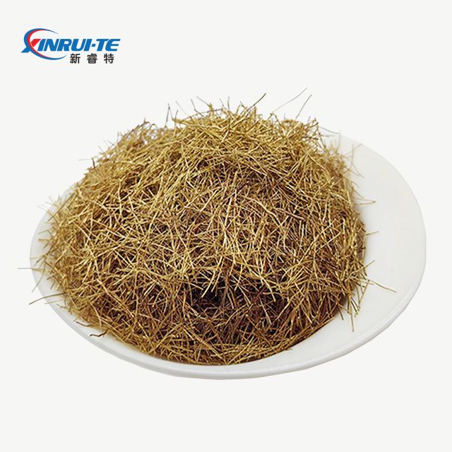 ألياف الألياف الفولاذية الصغيرة المطلية بالنحاس المستخدمة في الخرسانة