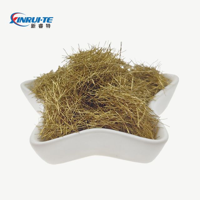 ألياف الألياف الفولاذية الصغيرة المطلية بالنحاس المستخدمة في الخرسانة